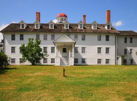 Shaker Village, bostadshus 1793 - CANTERBURY NH USA 2012